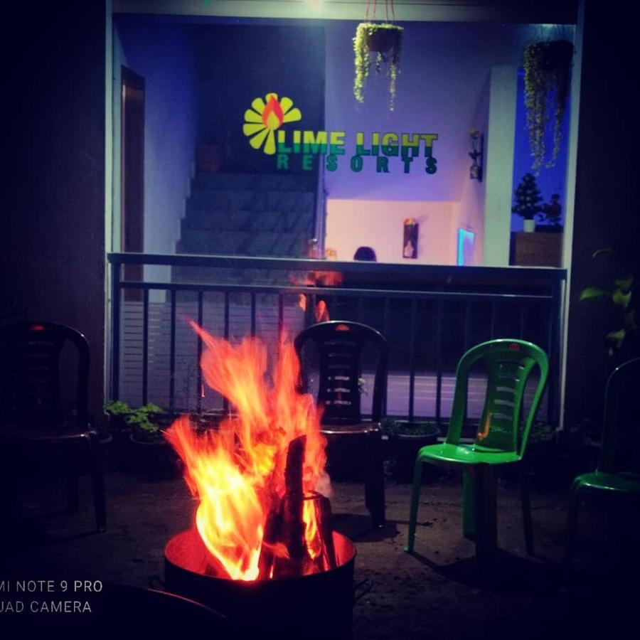 Lime Light Resort Мунар Екстериор снимка