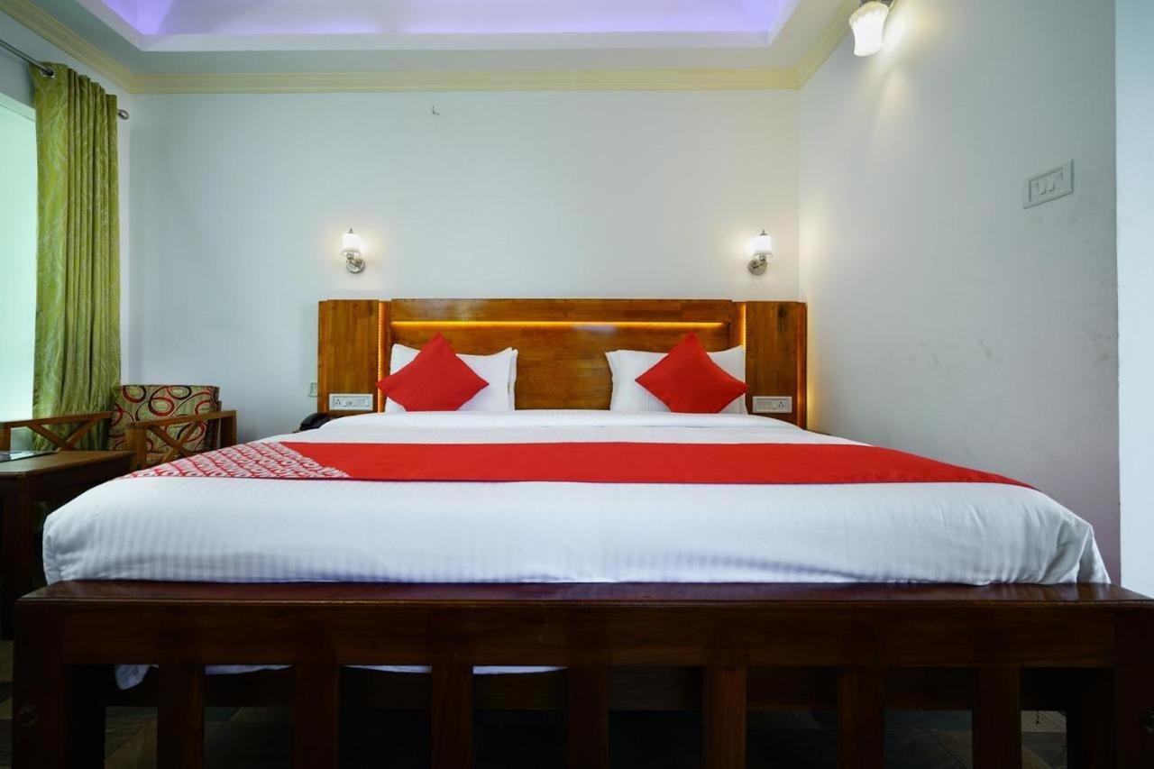 Lime Light Resort Мунар Екстериор снимка